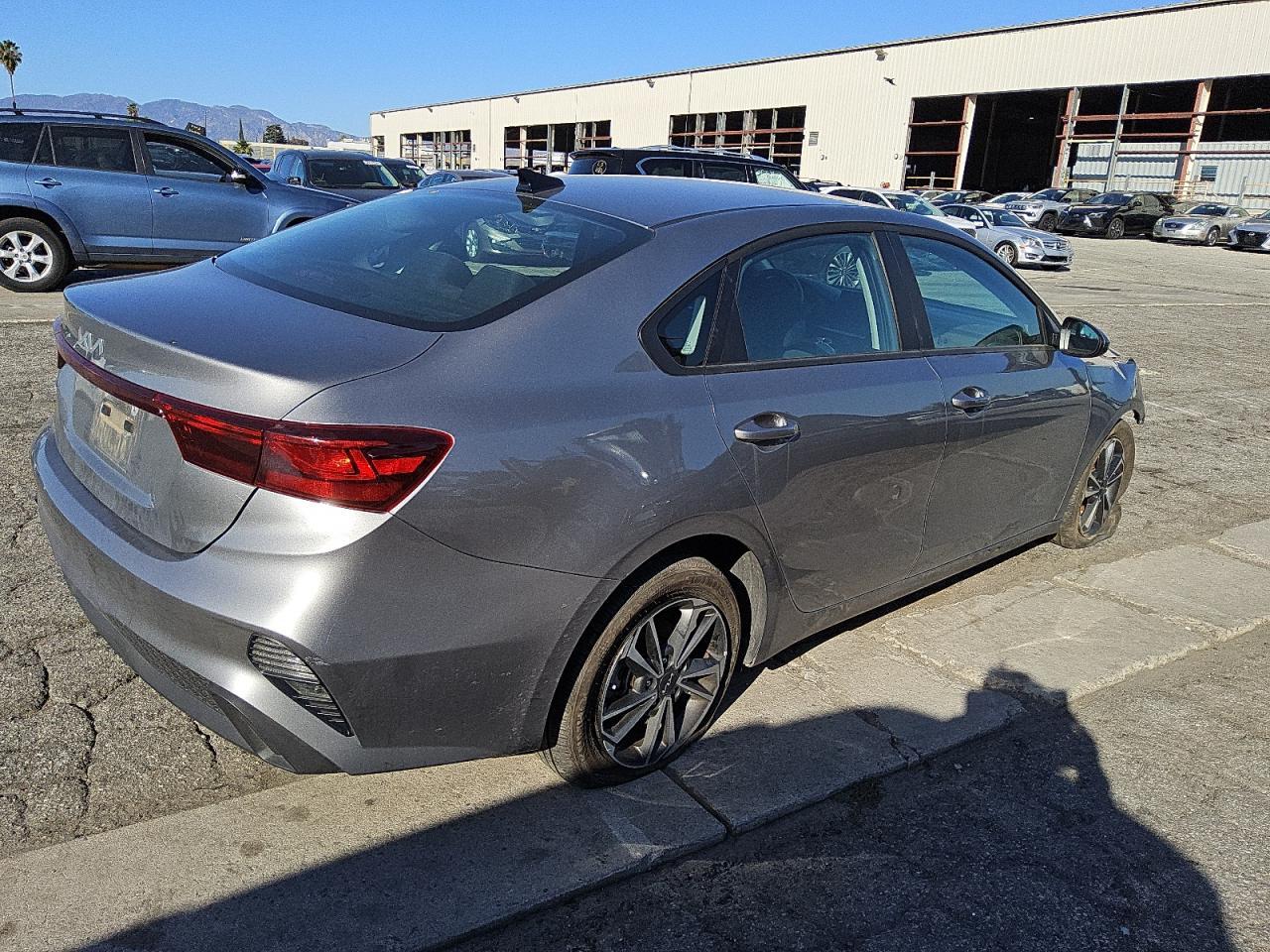 2024 Kia Forte - Image 3