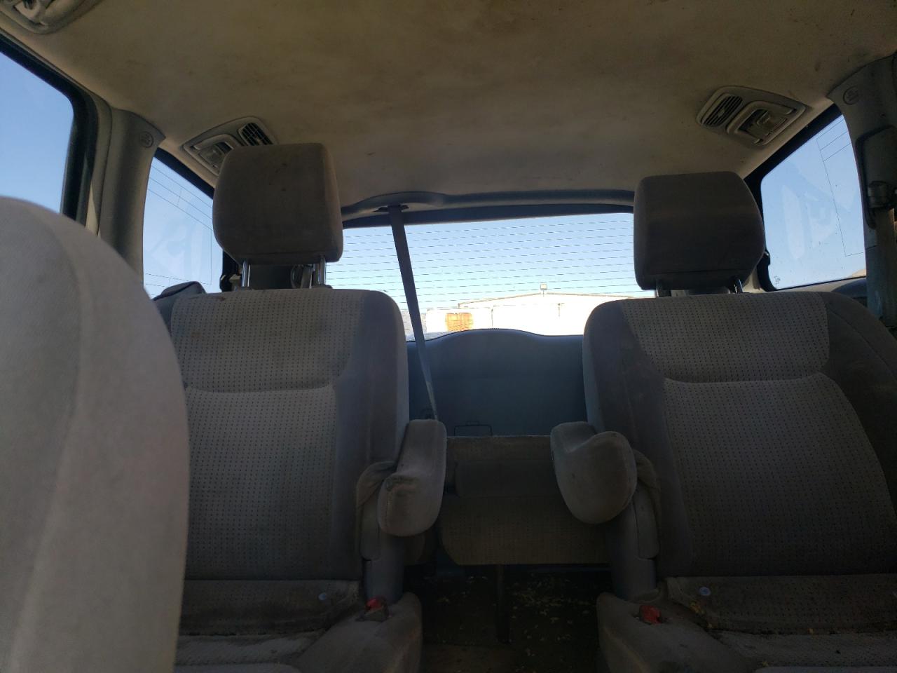 2010 Toyota Sienna - Image 10