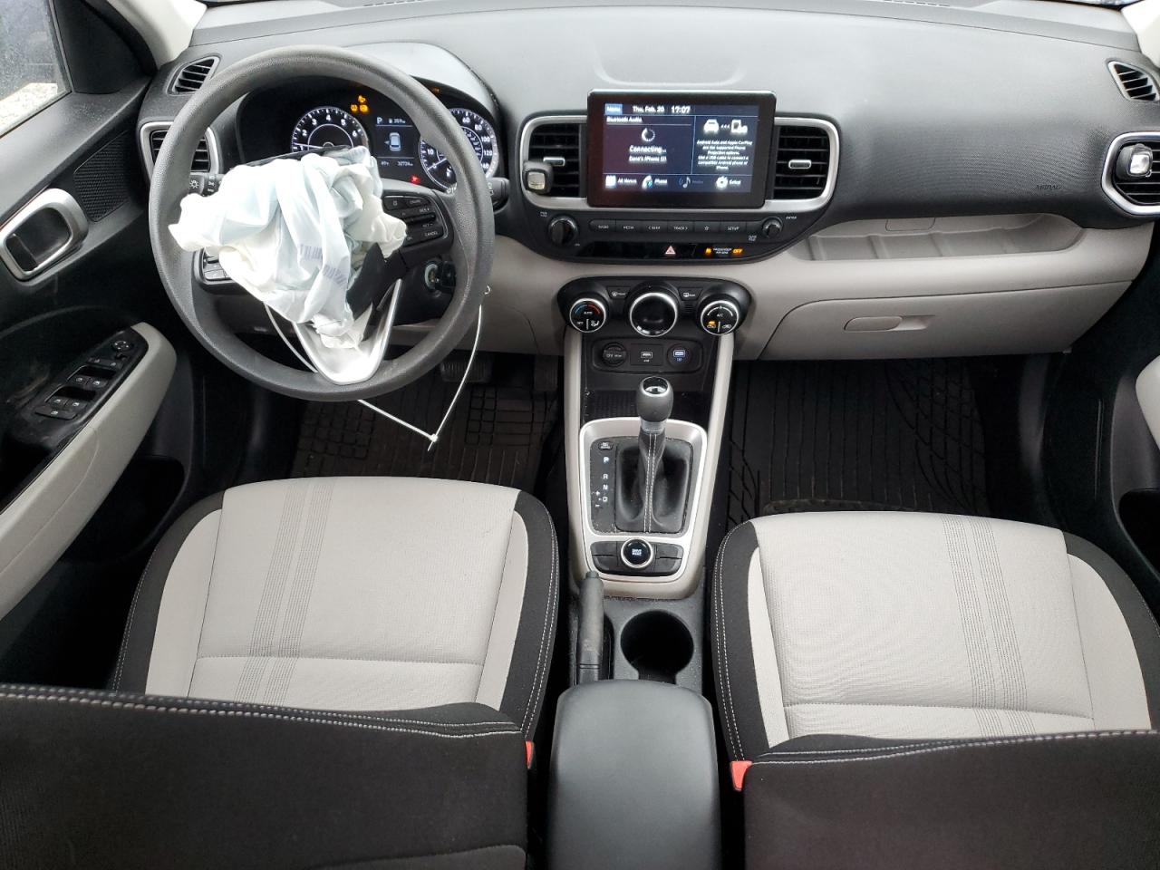 2020 Hyundai Venue - Image 8