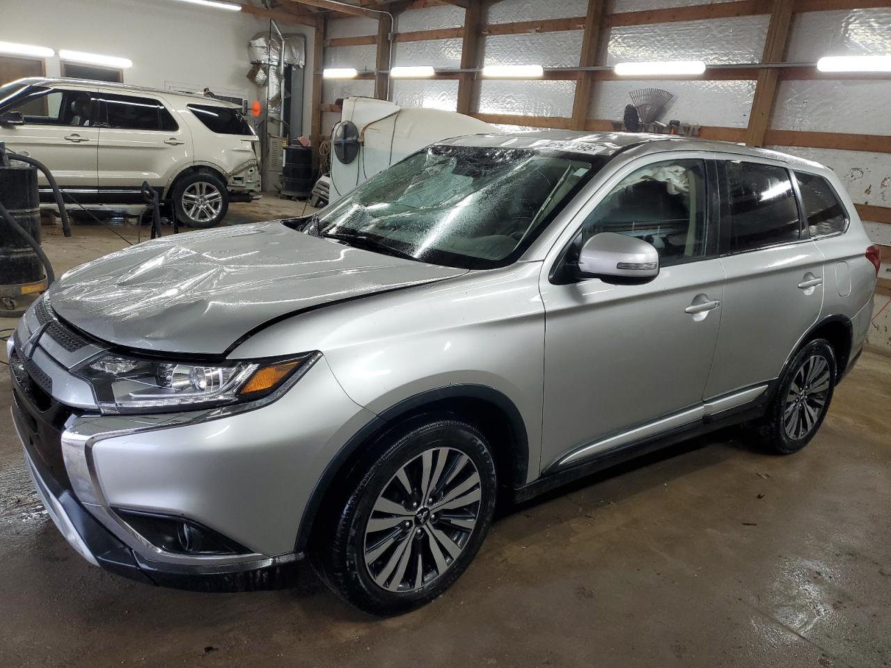 2019 Mitsubishi Outlander - Image 1