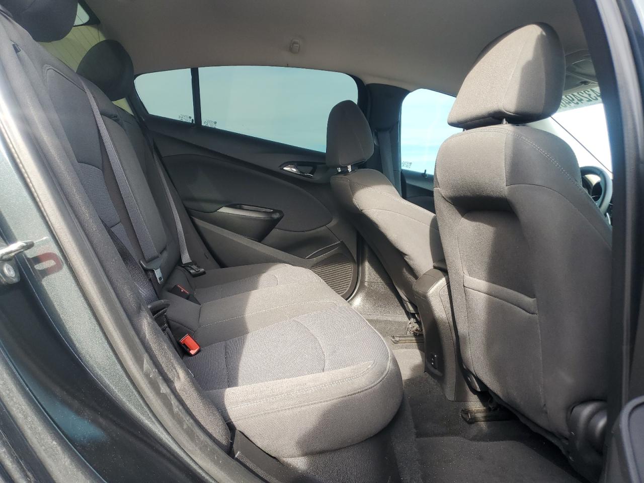 2018 Chevrolet Cruze - Image 10