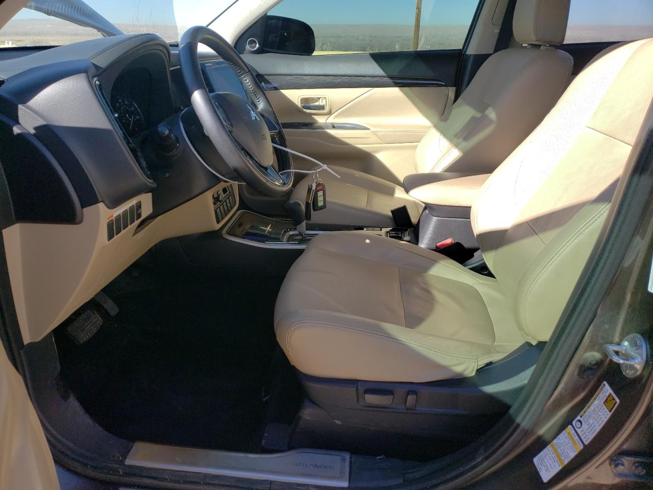 2018 Mitsubishi Outlander - Image 7