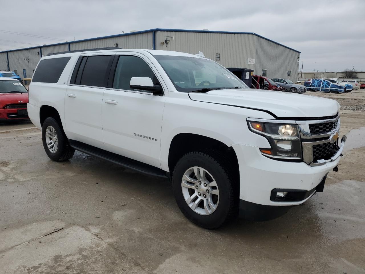 2018 Chevrolet Suburban - Image 4