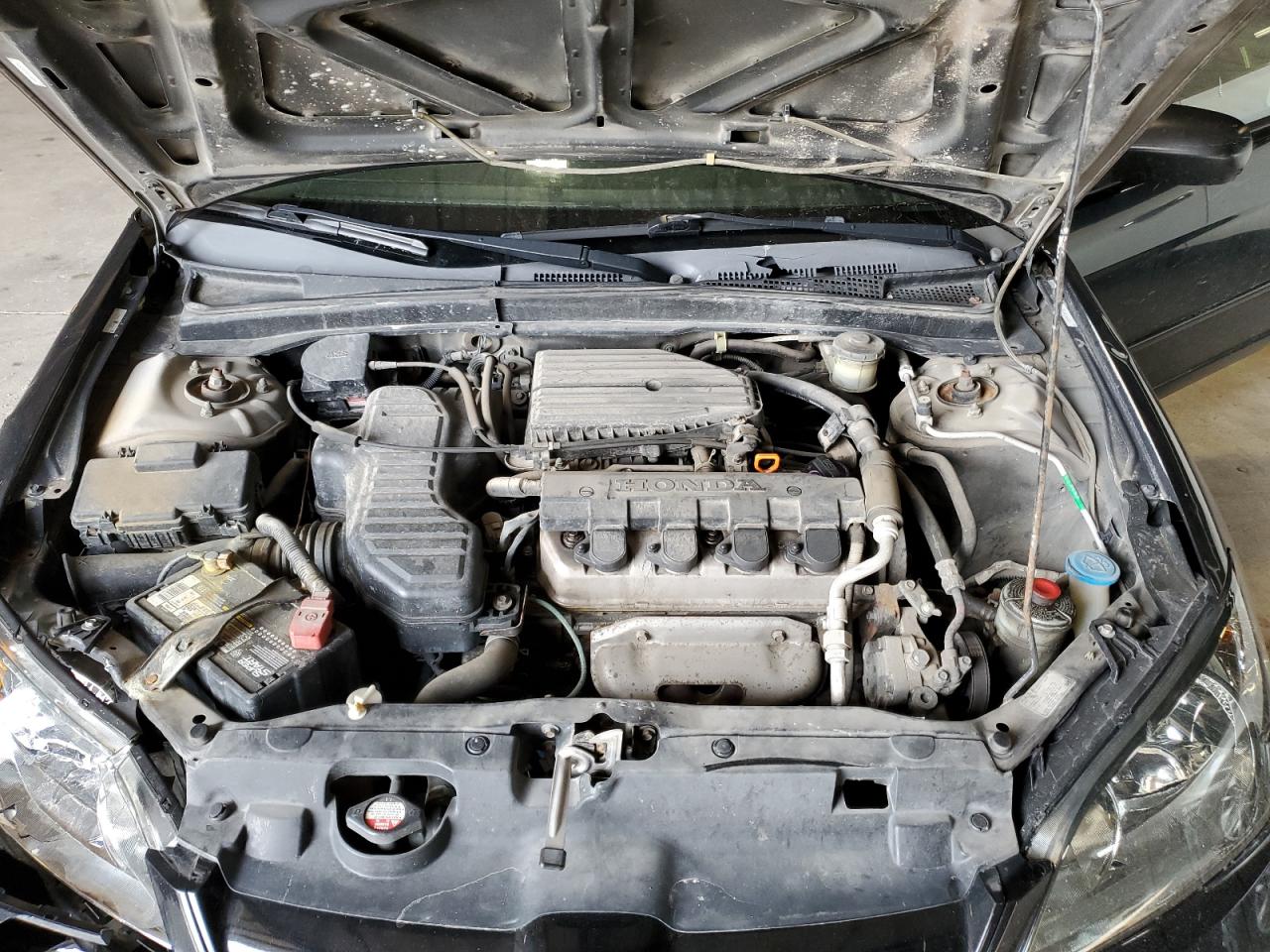 2005 Honda Civic - Image 12