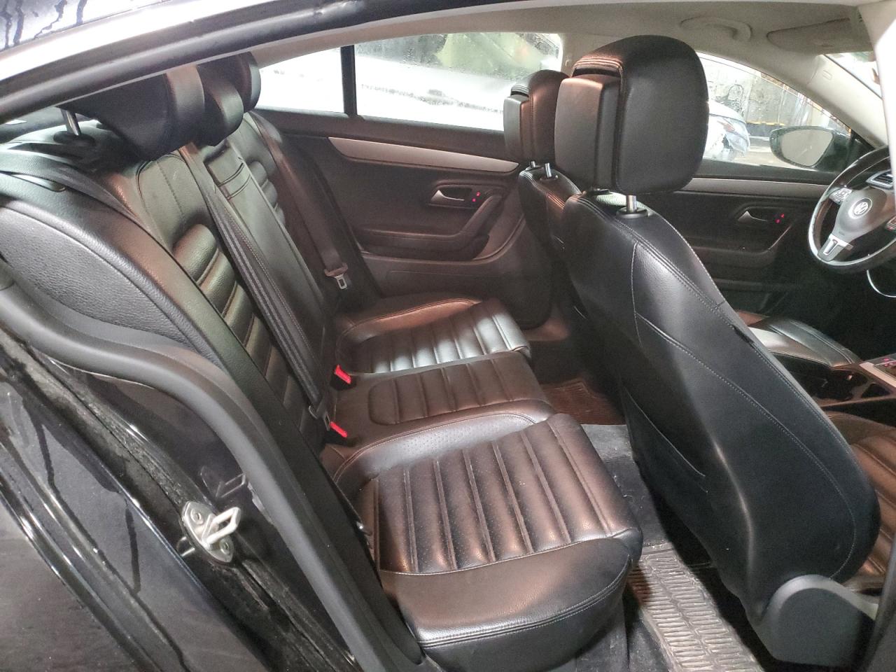 2013 Volkswagen Passat CC - Image 10