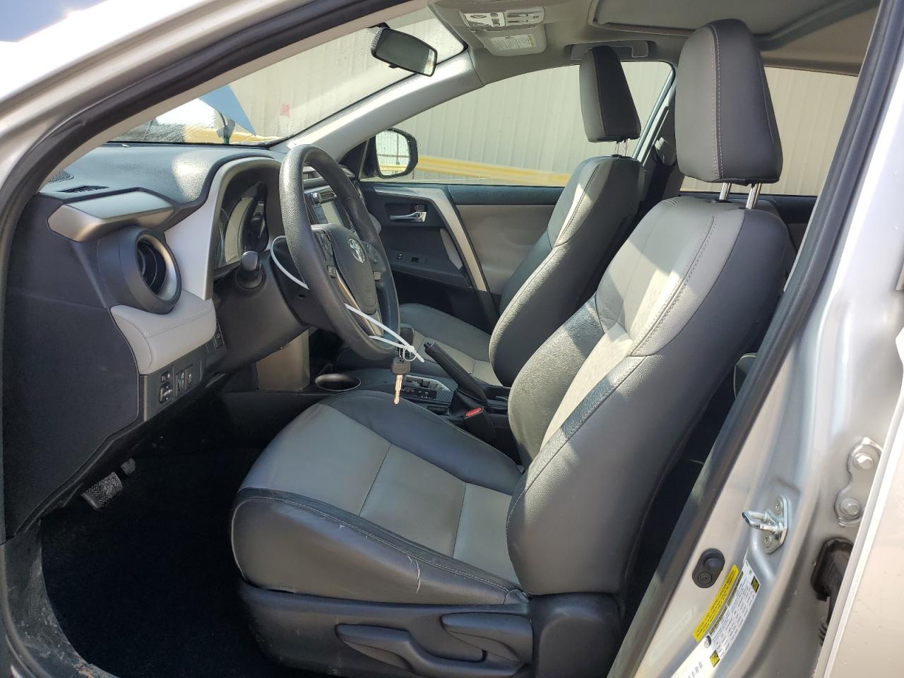 2015 Toyota RAV 4 - Image 7