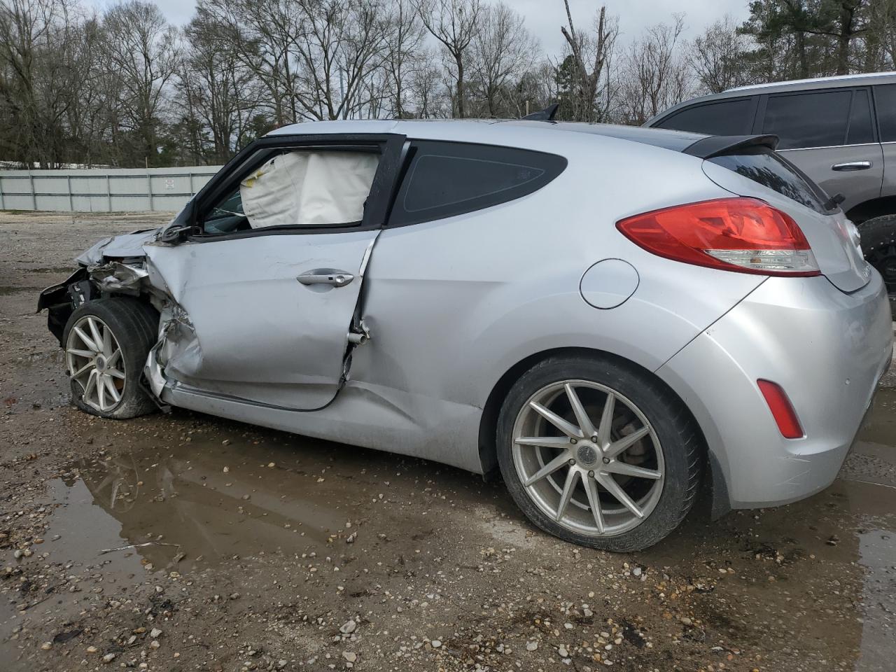 2012 Hyundai Veloster - Image 2