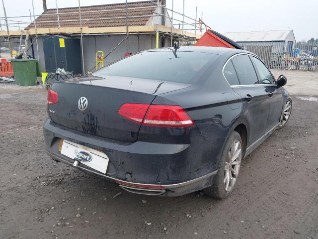 2018 VOLKSWAGEN PASSAT R L