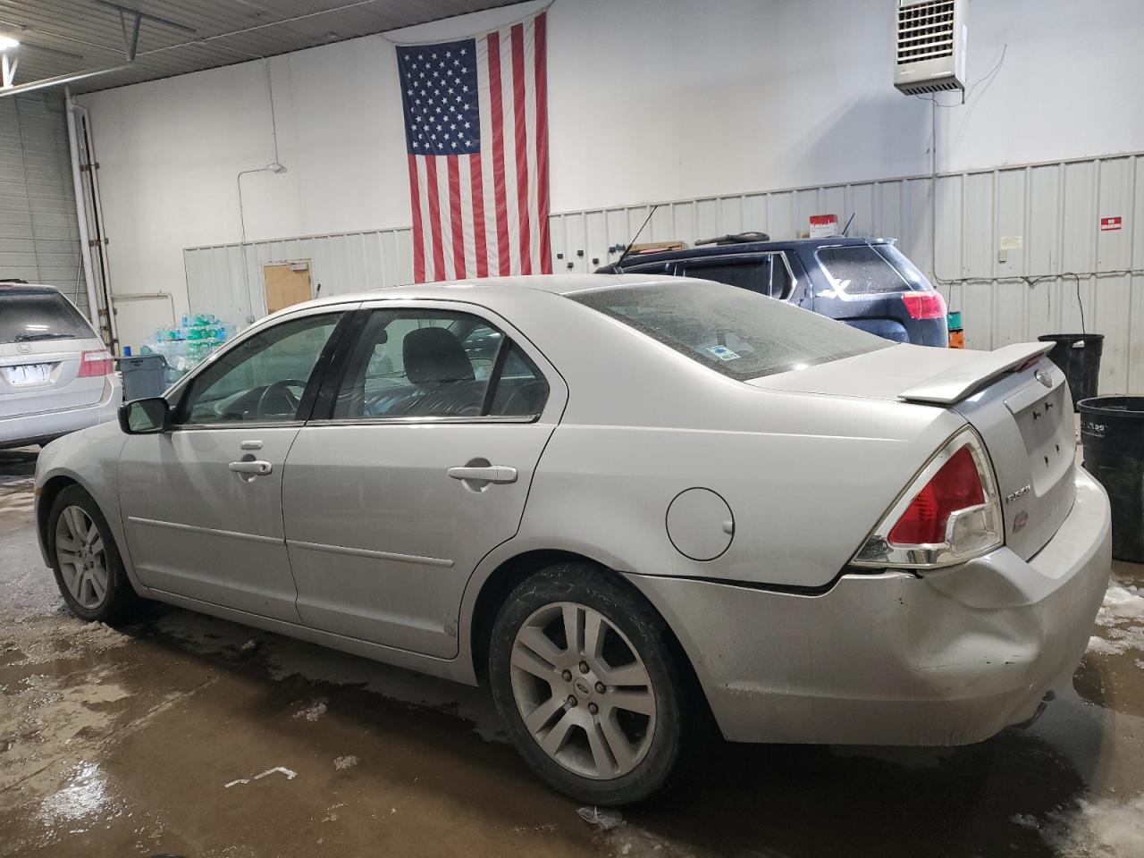 2009 Ford Fusion - Image 2