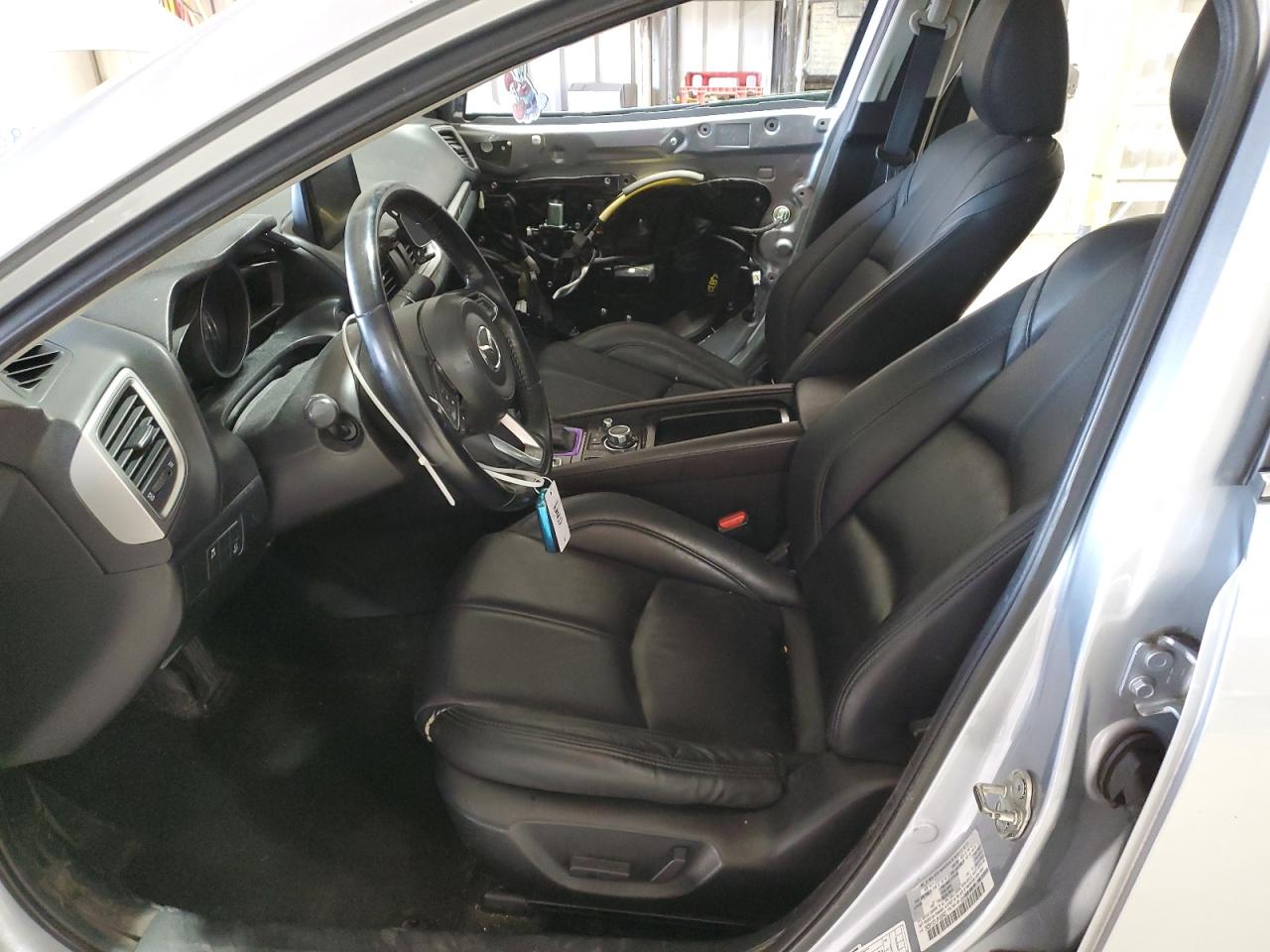 2018 Mazda 3 - Image 7