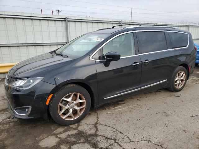  CHRYSLER PACIFICA 2017 Czarny