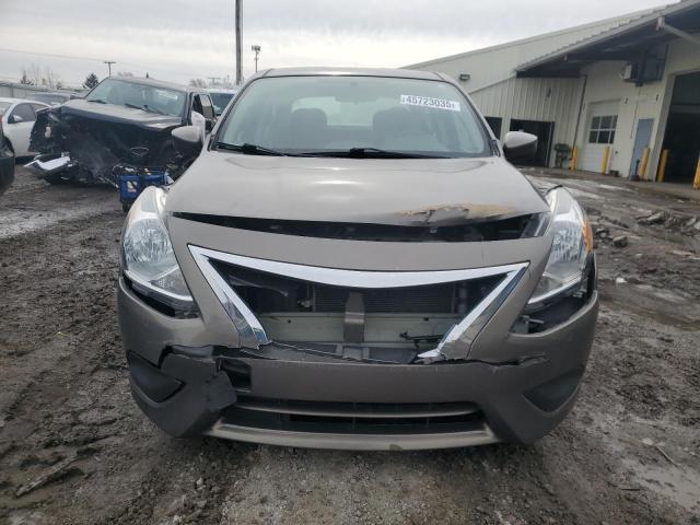 NISSAN VERSA 2015 Сірий