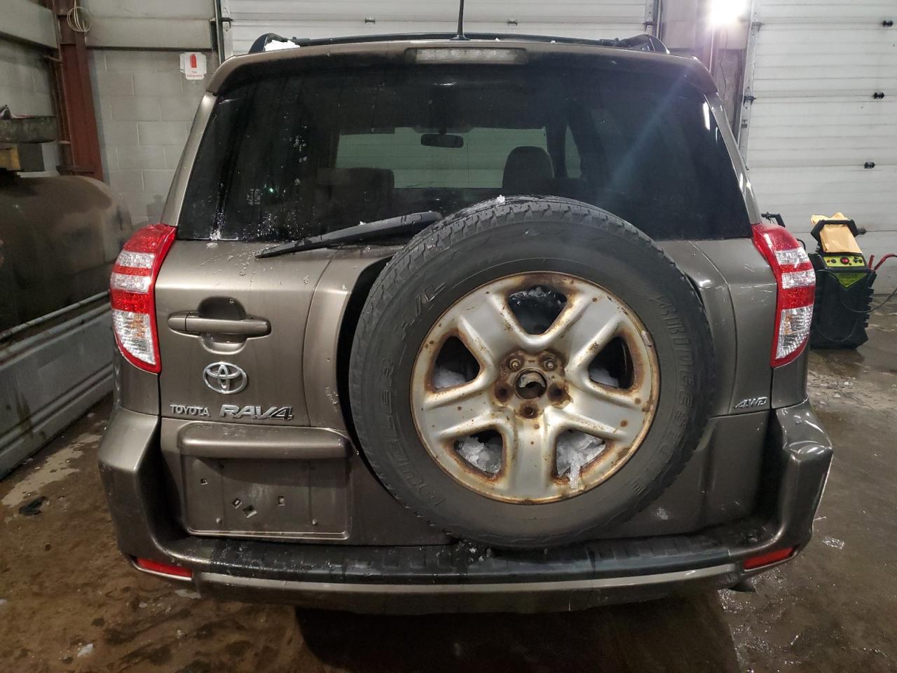 2010 Toyota RAV 4 - Image 6