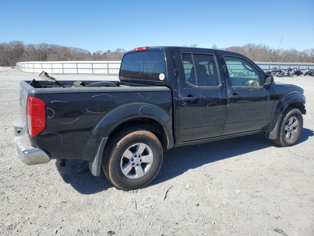 2009 Nissan Navara (Frontier) - Image 3