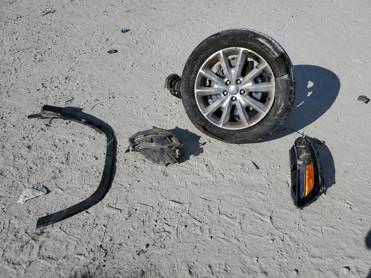 2016 Jeep Grand Cherokee - Image 14