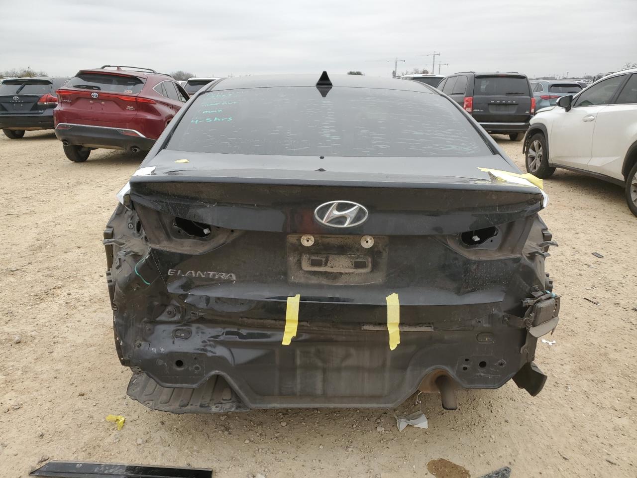 2018 Hyundai Elantra - Image 6