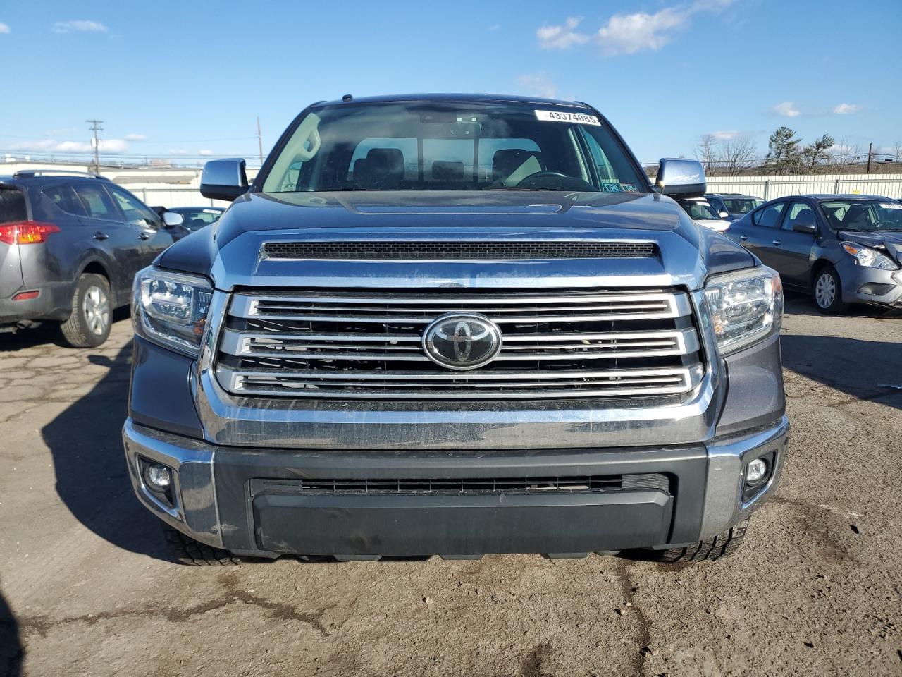 2018 Toyota Tundra - Image 5
