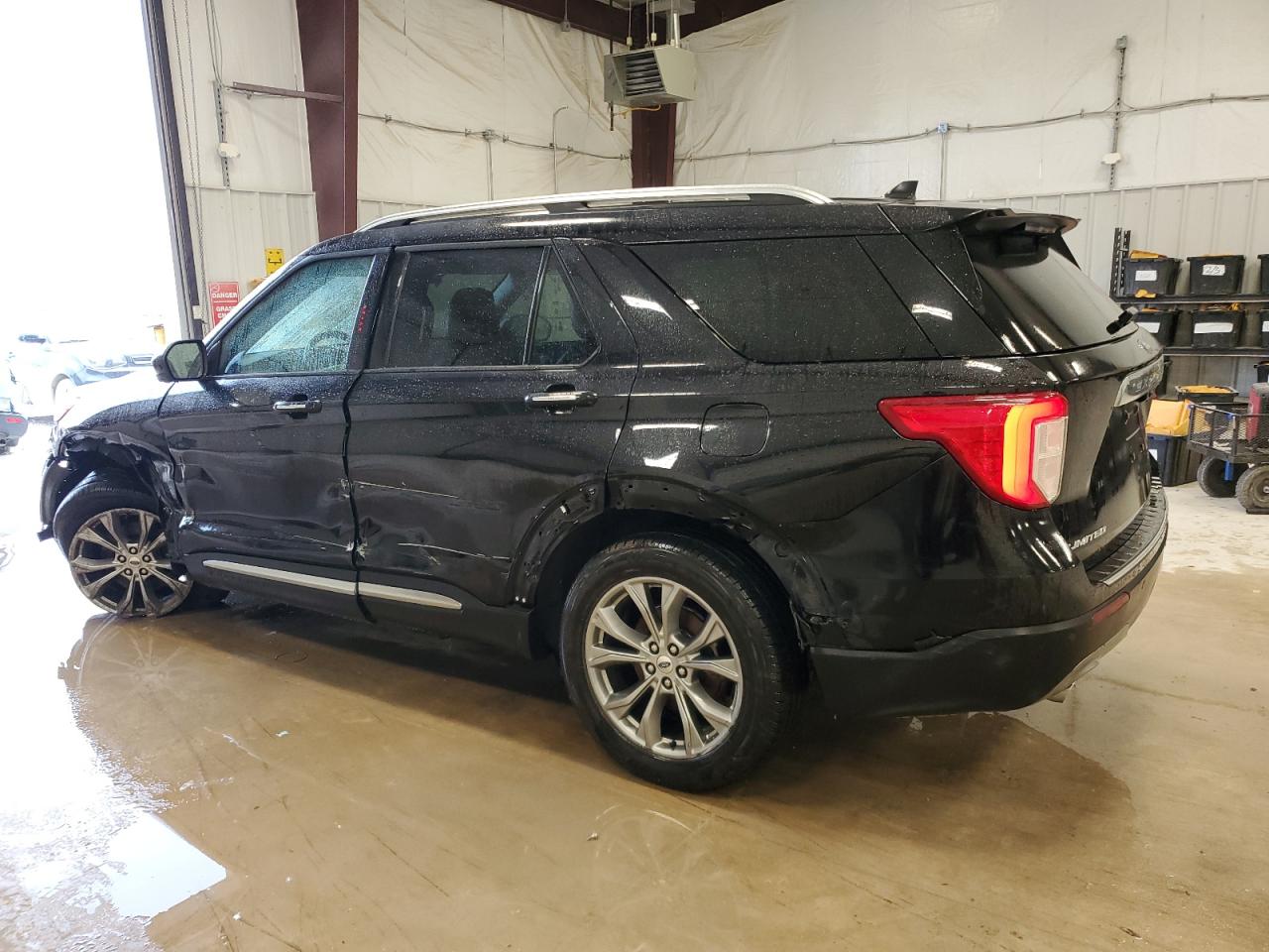2022 Ford Explorer - Image 2