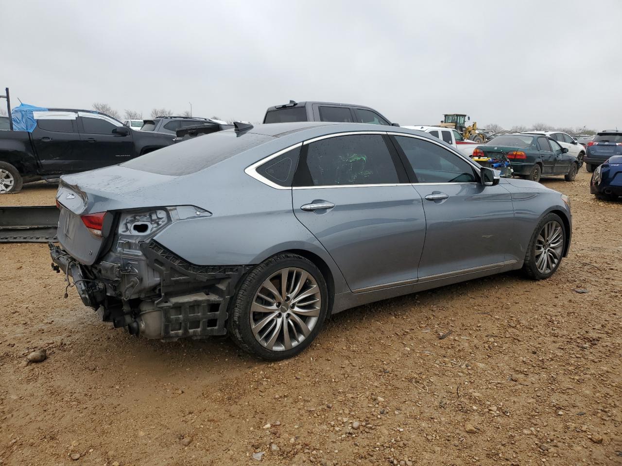 2015 Hyundai Genesis - Image 3