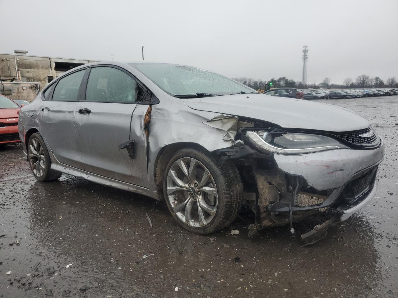 2015 Chrysler 200 - Image 4