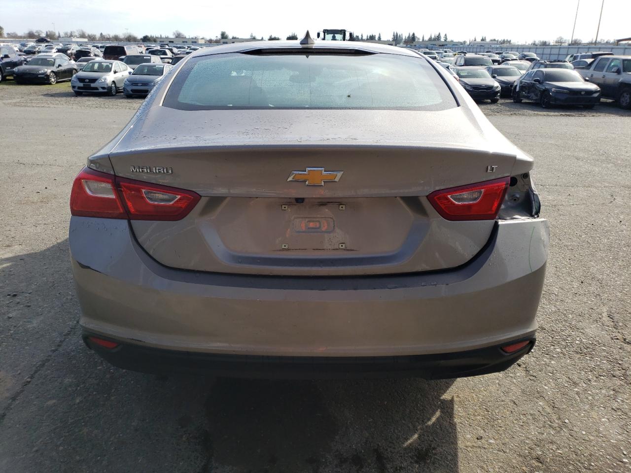 2023 Chevrolet Malibu - Image 6