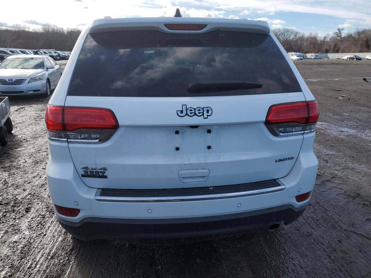 2019 Jeep Grand Cherokee - Image 6