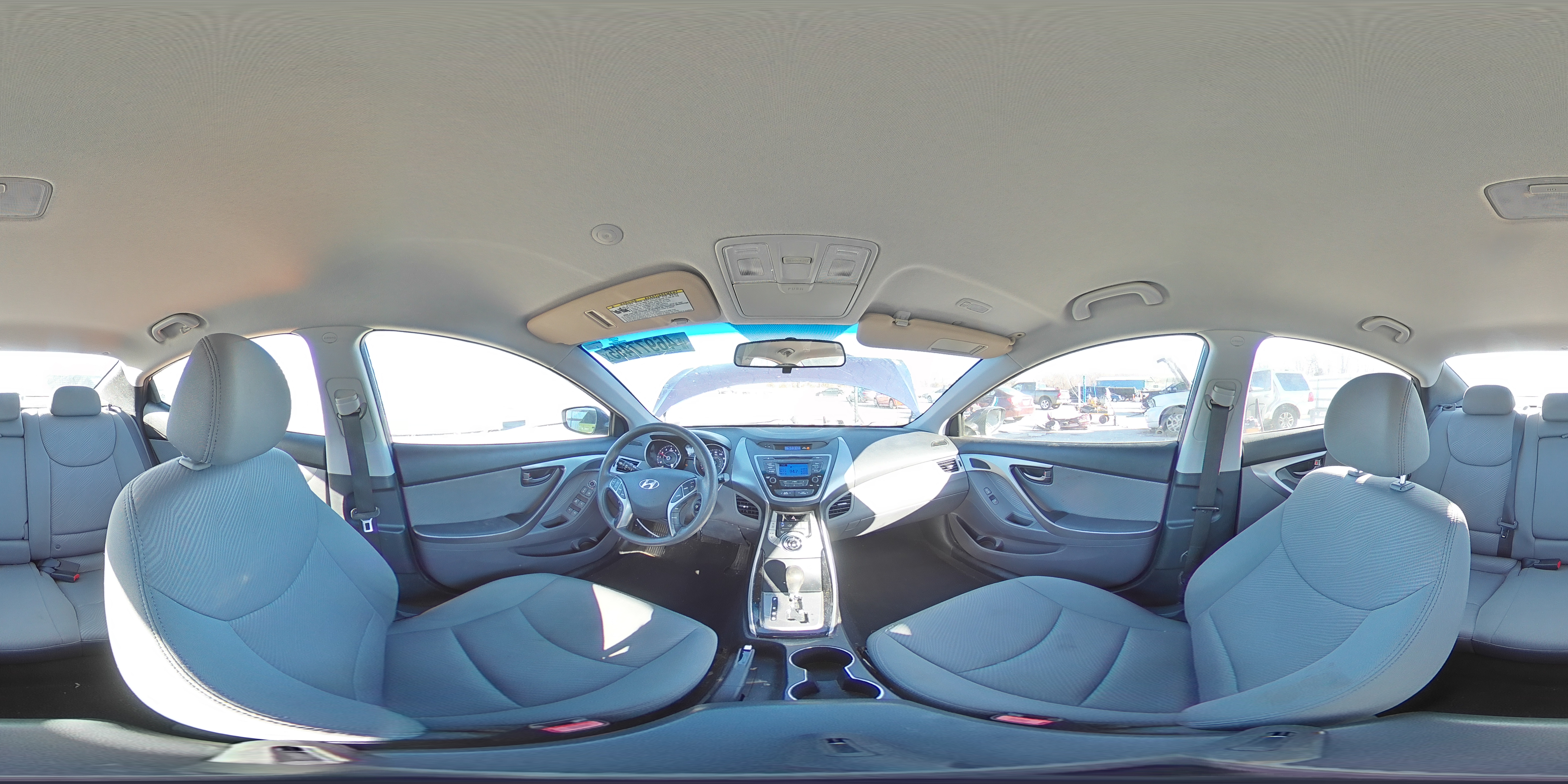 2013 Hyundai Elantra - Image 13