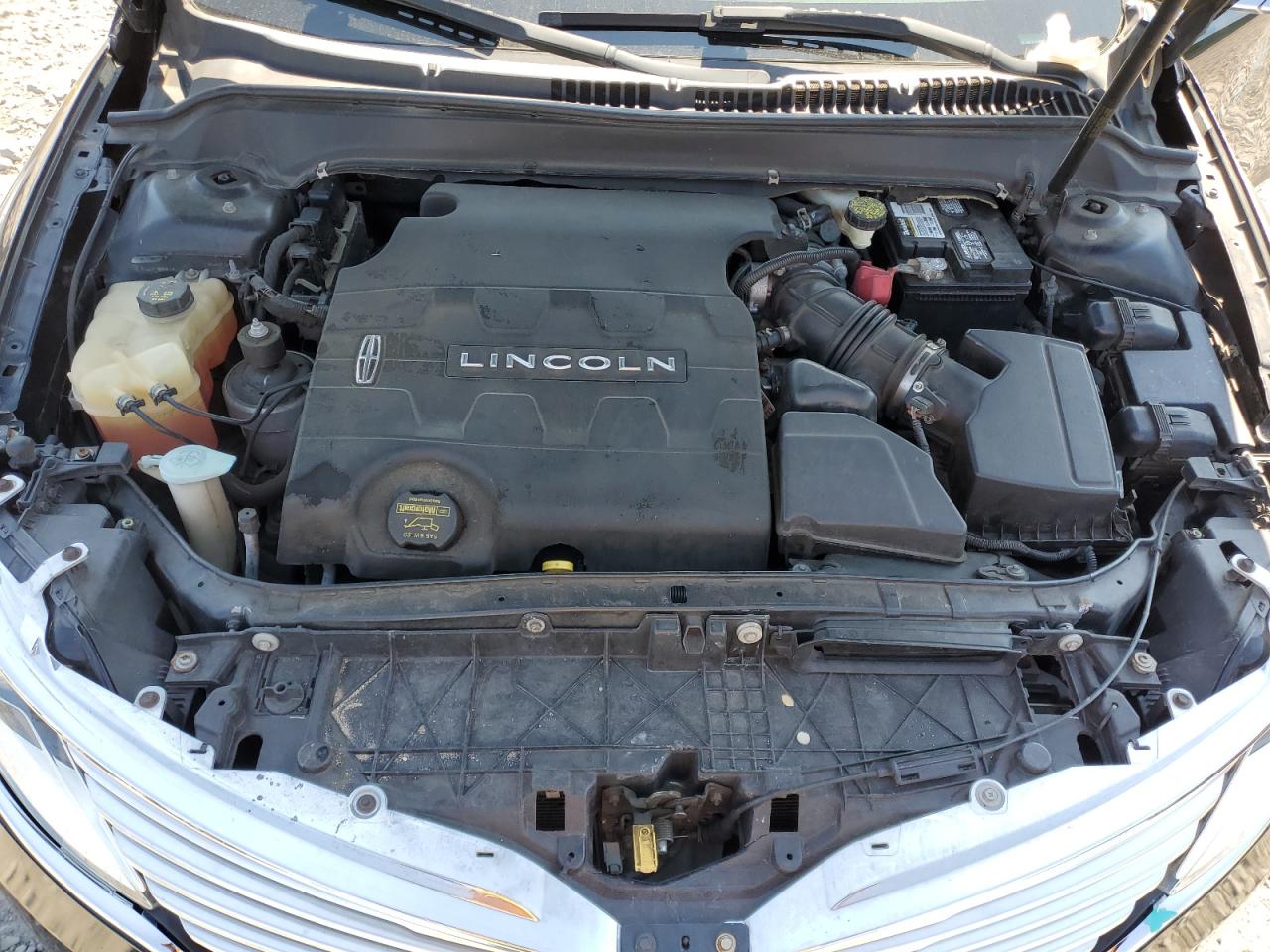2013 Lincoln MKZ - Image 11