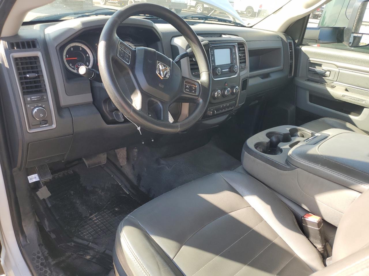 2016 RAM 5500 - Image 8
