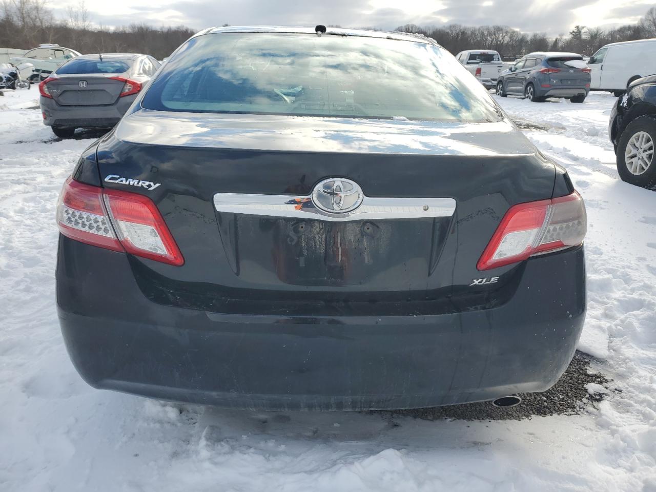 2011 Toyota Camry - Image 6