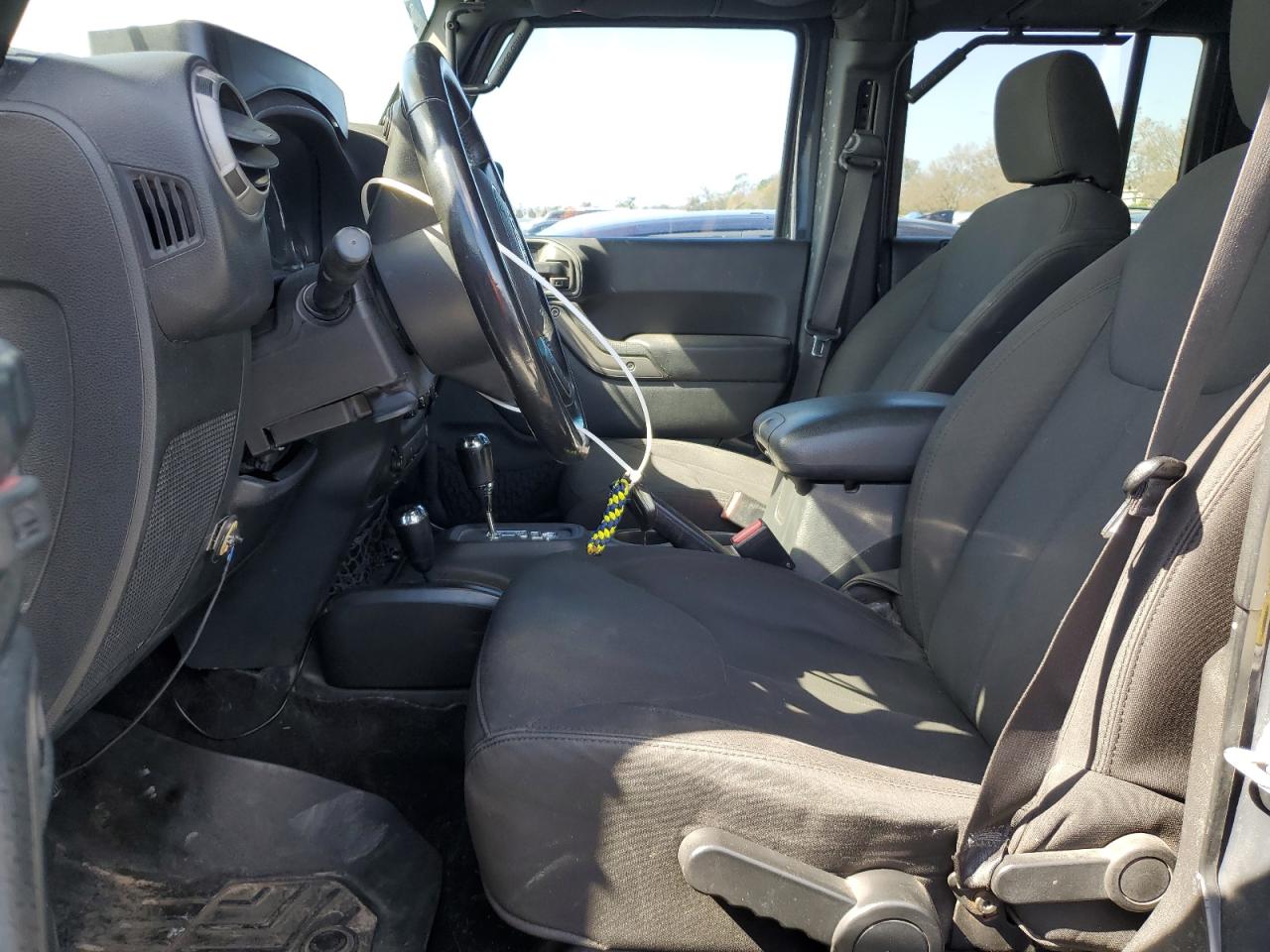 2016 Jeep Wrangler - Image 7