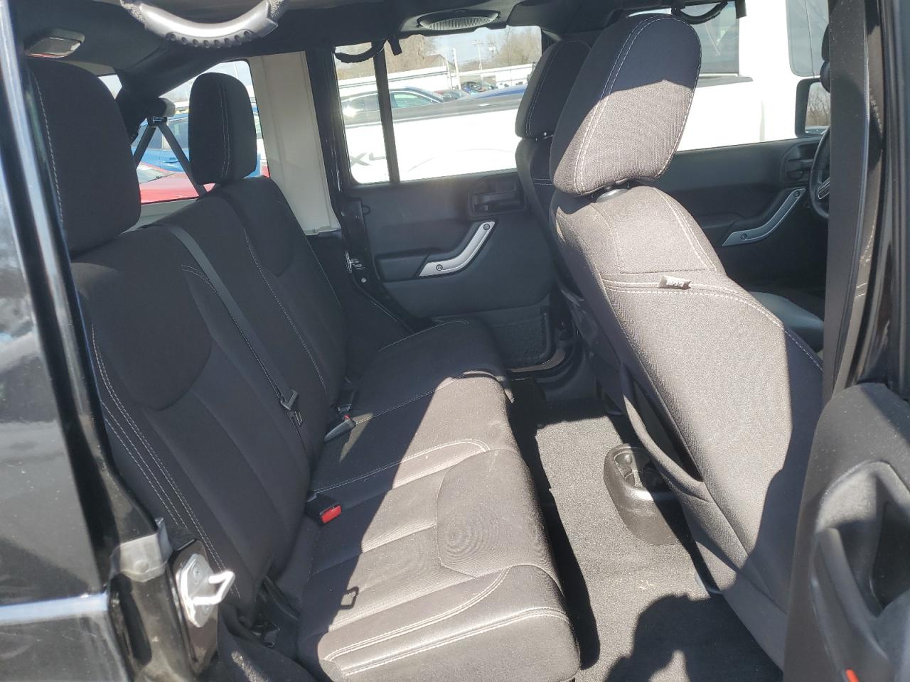 2014 Jeep Wrangler - Image 11