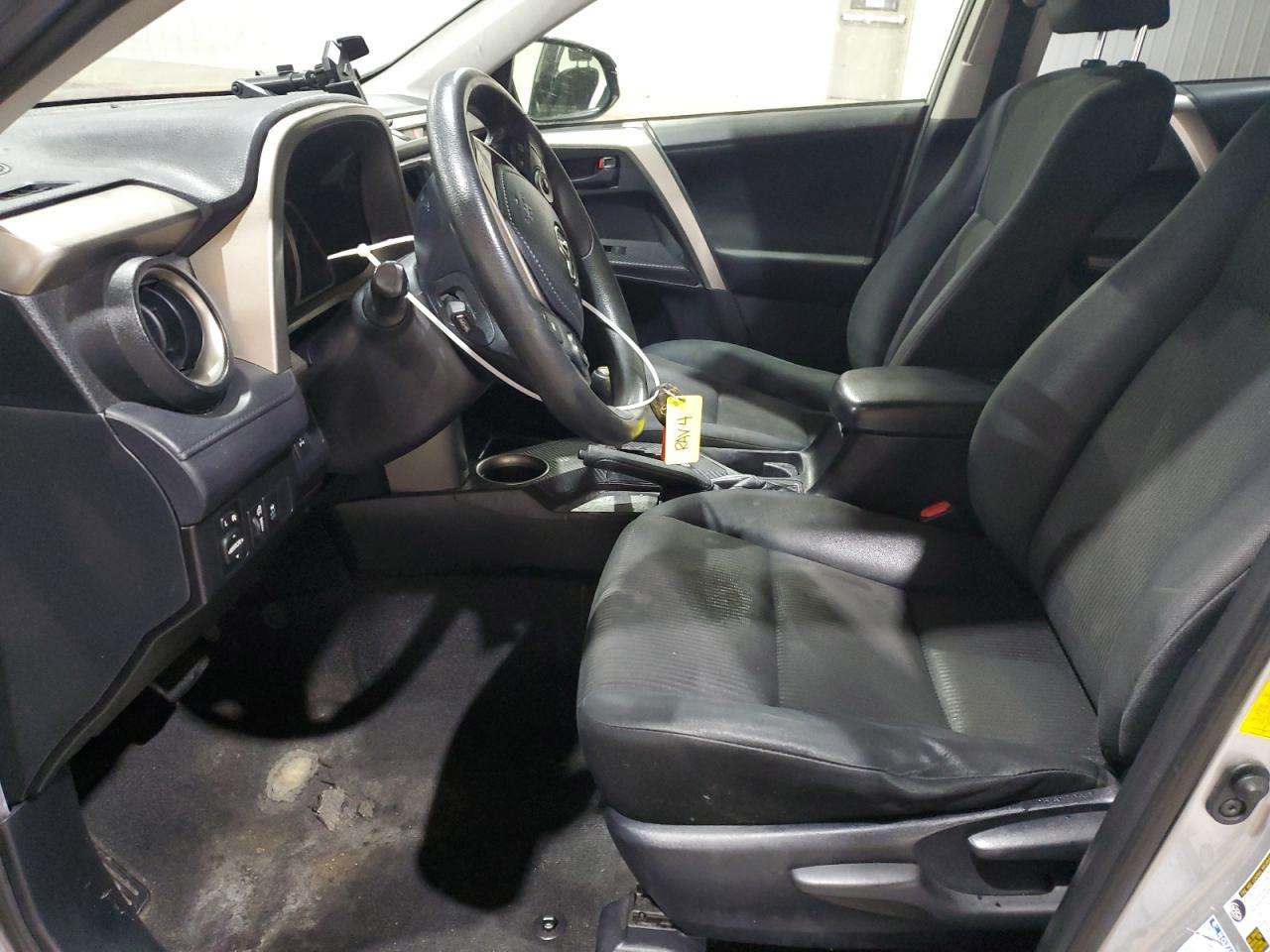 2015 Toyota RAV 4 - Image 7