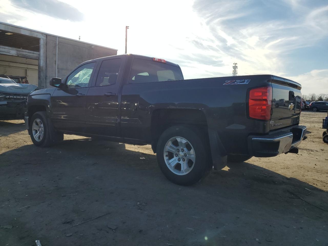 2015 Chevrolet Silverado - Image 2