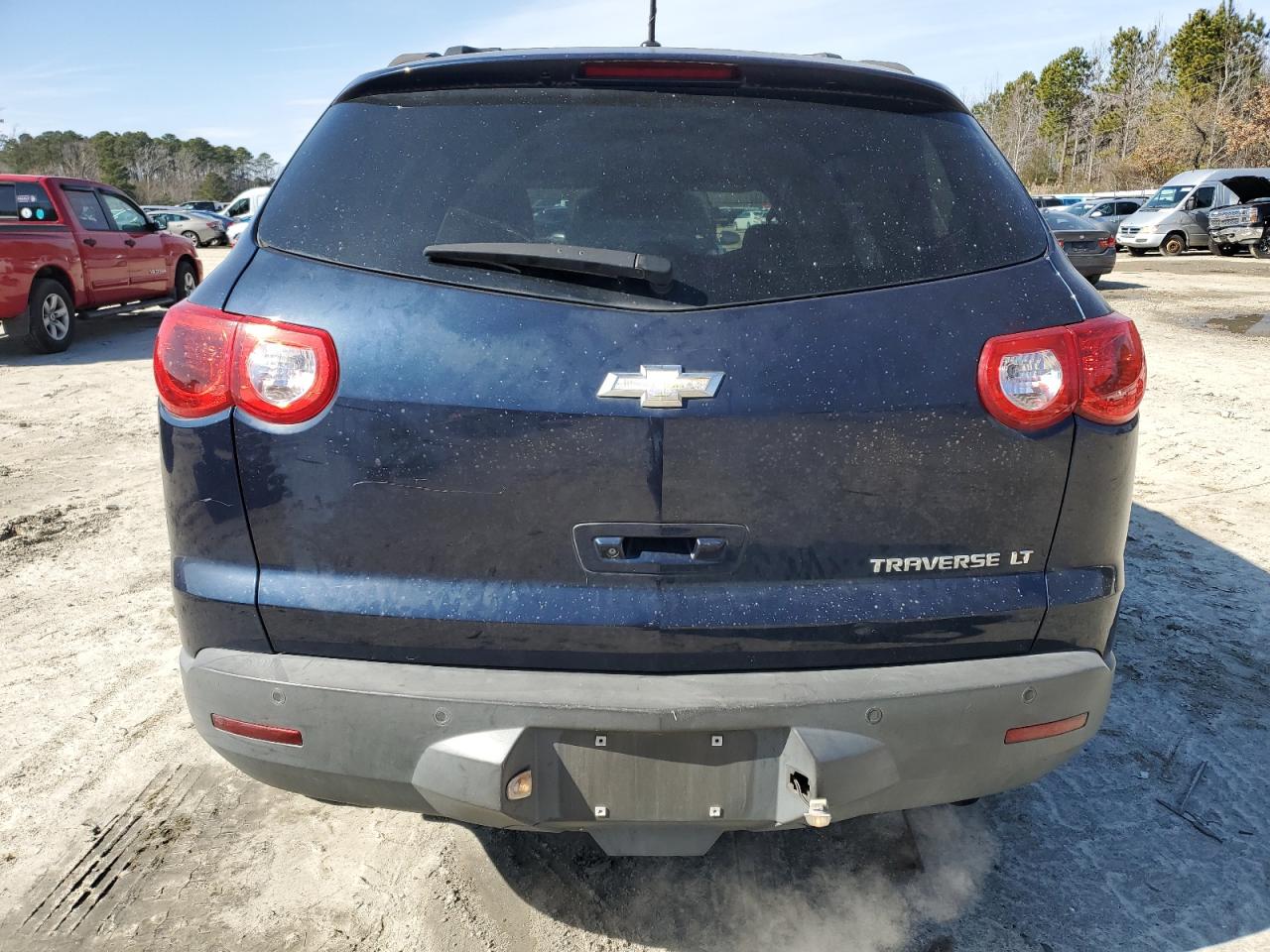 2011 Chevrolet Traverse - Image 6