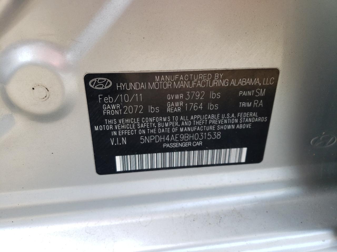 2011 Hyundai Elantra - Image 12