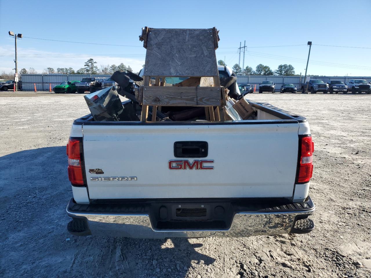 2018 GMC Sierra - Image 6