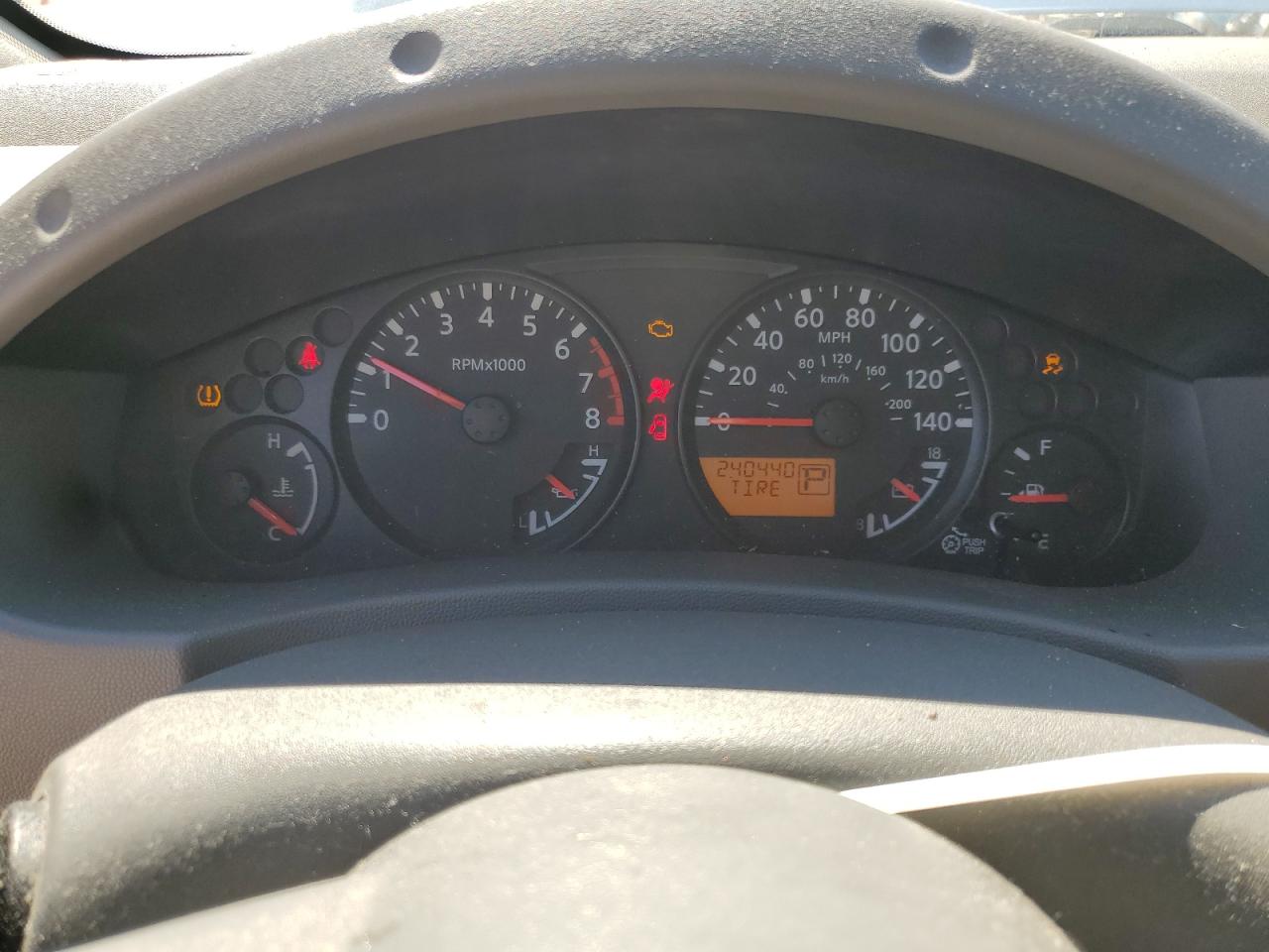 2012 Nissan Navara (Frontier) - Image 9