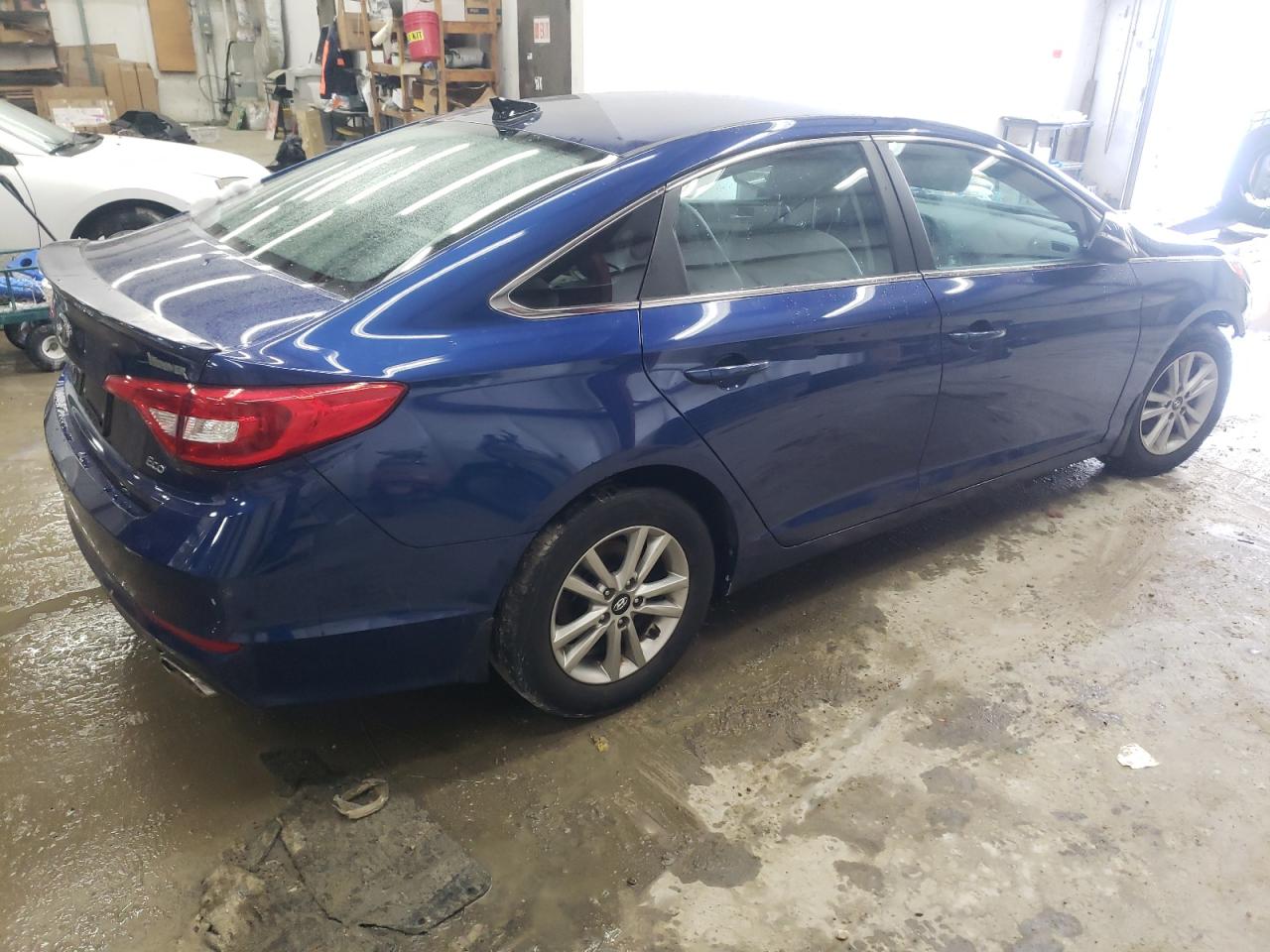 2016 Hyundai Sonata - Image 3