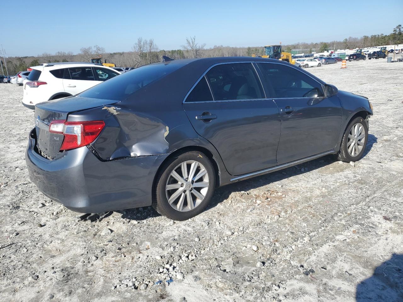 2014 Toyota Camry - Image 3