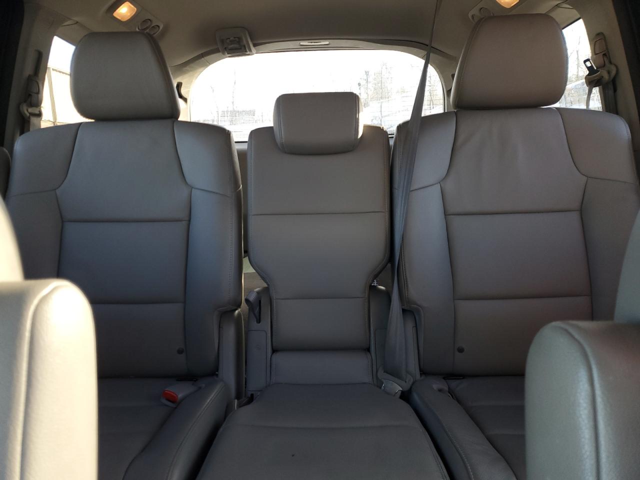 2016 Honda Odyssey - Image 10