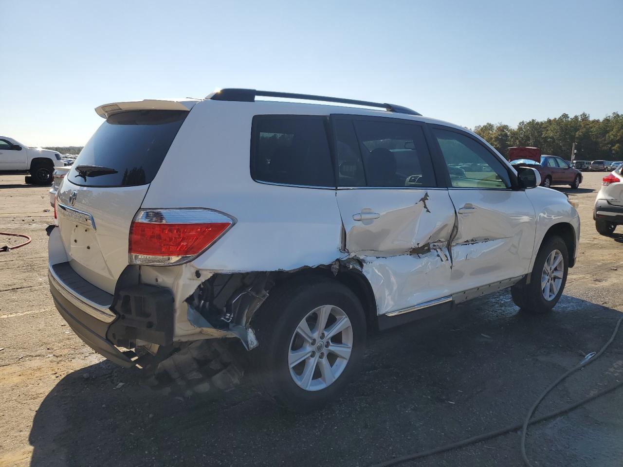2013 Toyota Highlander - Image 3