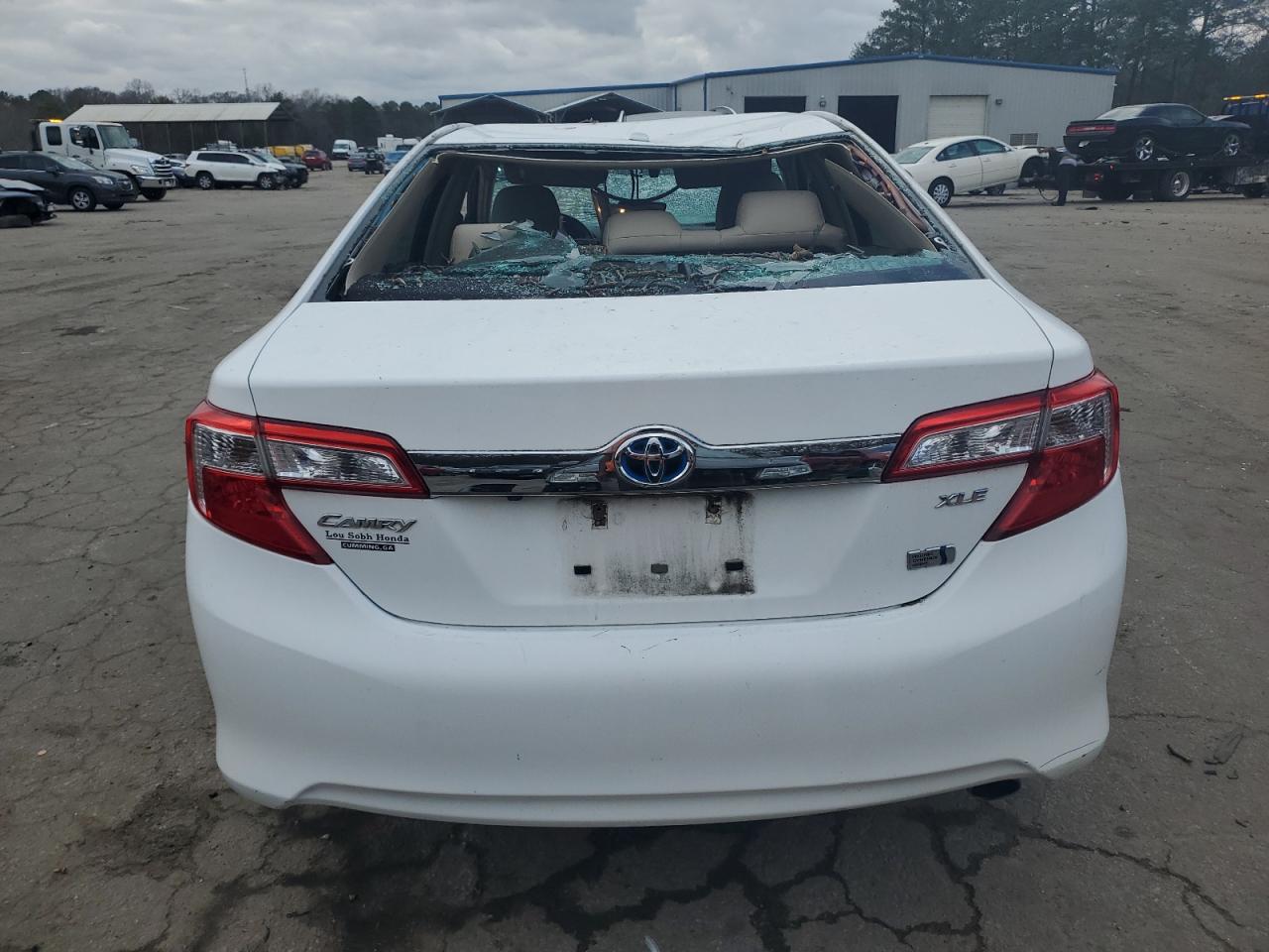 2014 Toyota Camry - Image 6