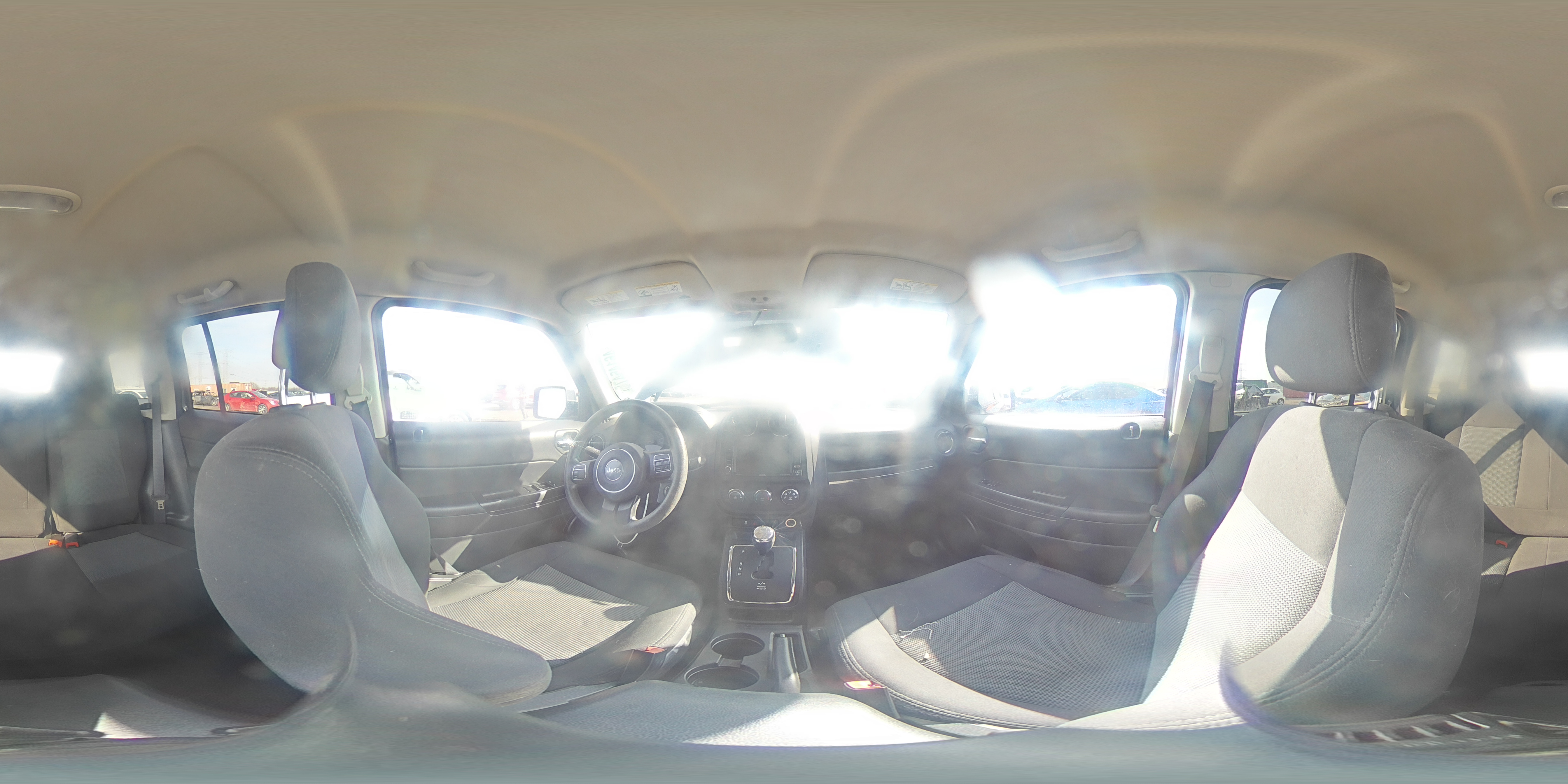 2016 Jeep Liberty (Patriot) - Image 12