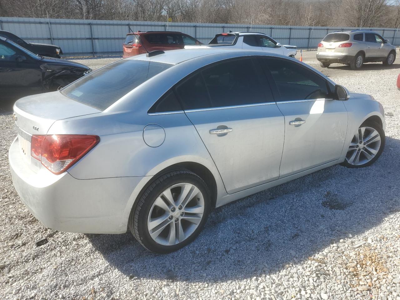 2016 Chevrolet Cruze - Image 3