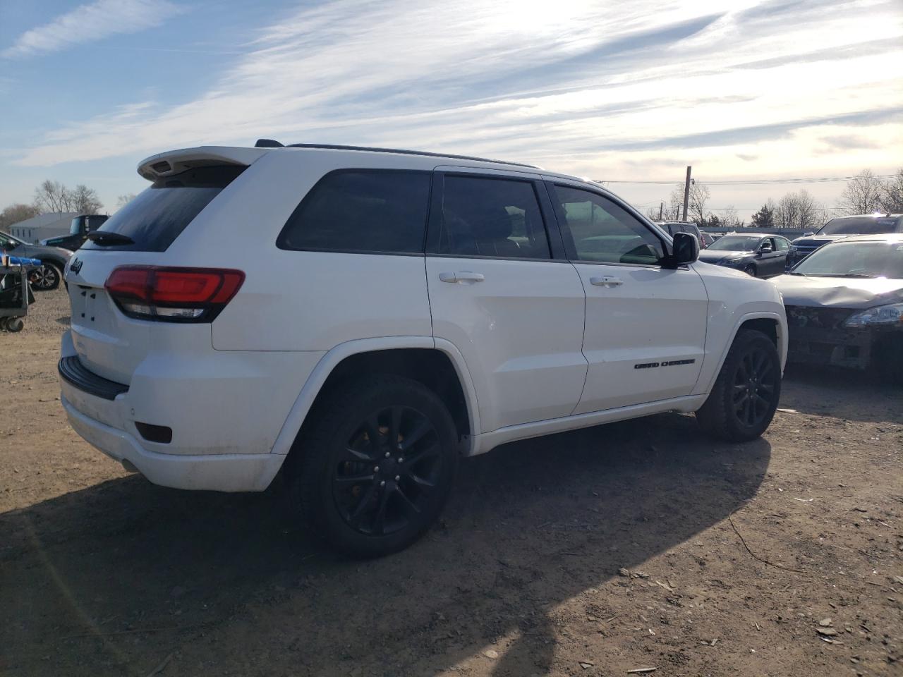 2019 Jeep Grand Cherokee - Image 3
