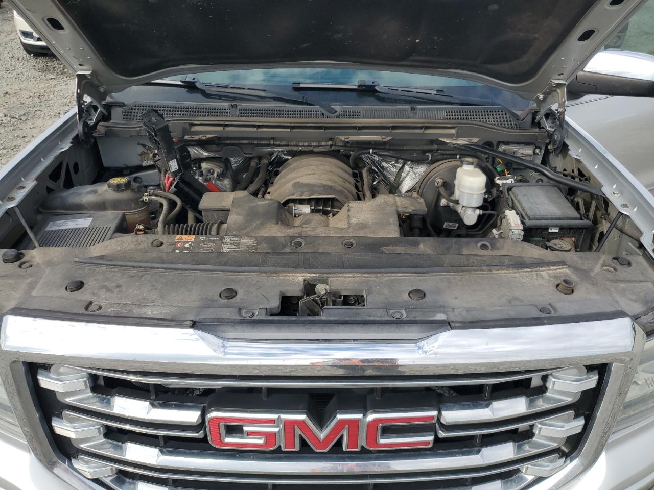 2016 GMC Sierra - Image 11