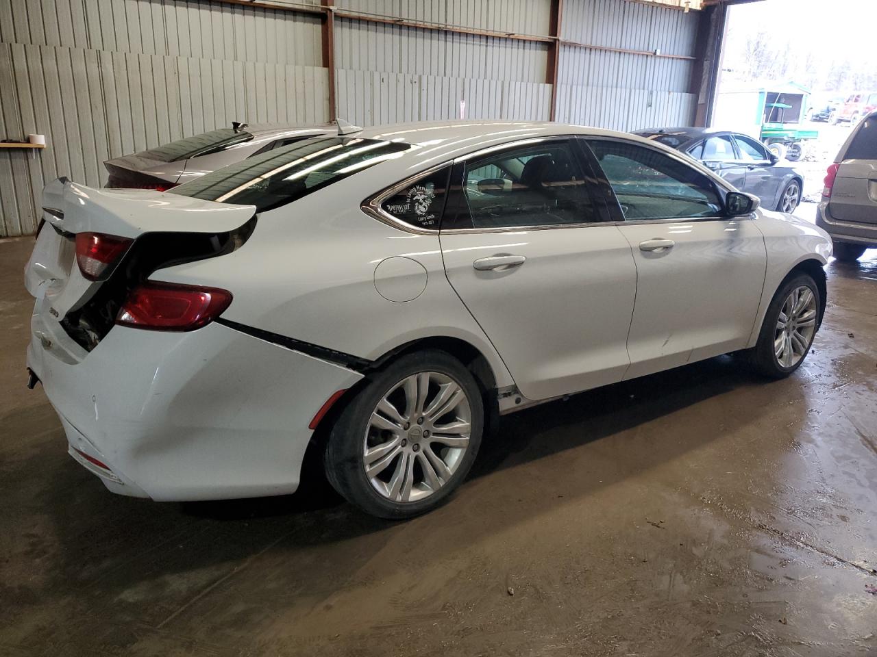 2015 Chrysler 200 - Image 3
