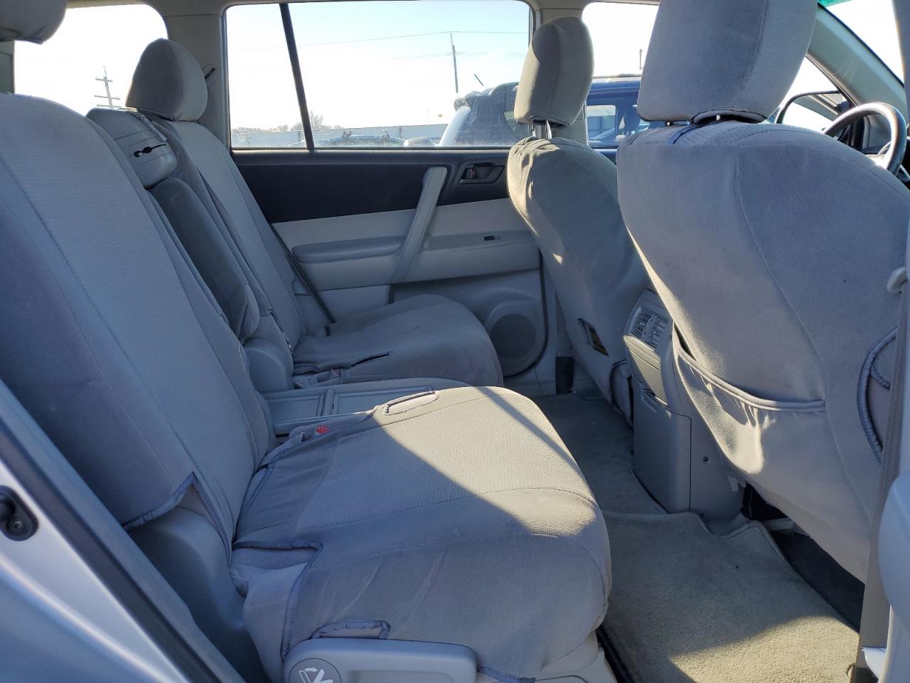 2008 Toyota Highlander - Image 11