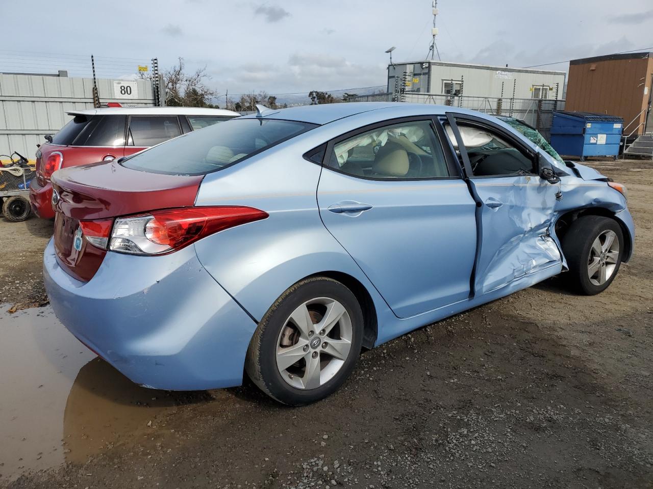 2012 Hyundai Elantra - Image 3